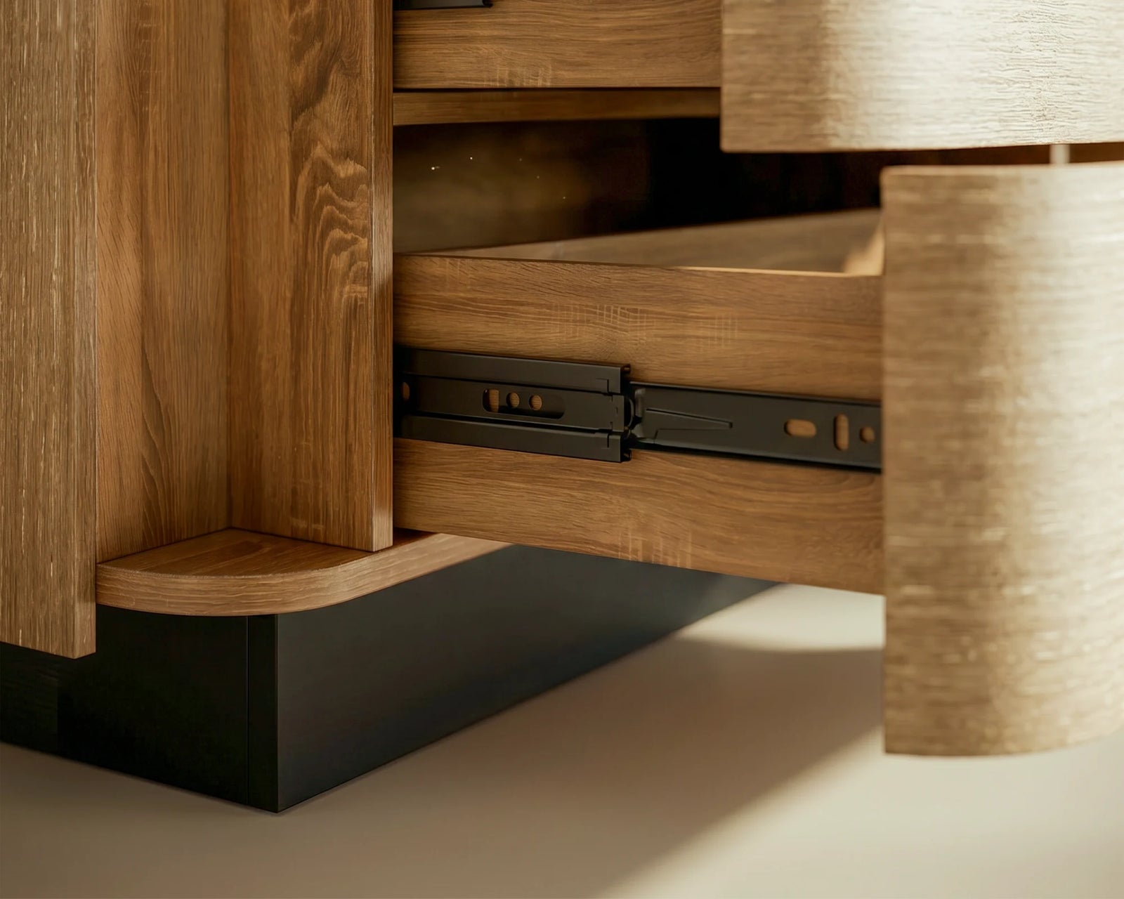 Raised Base, Smooth Drawer Access