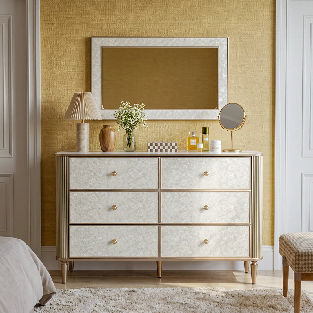 Hollywood Regency Style: History, Furniture and Decor Ideas