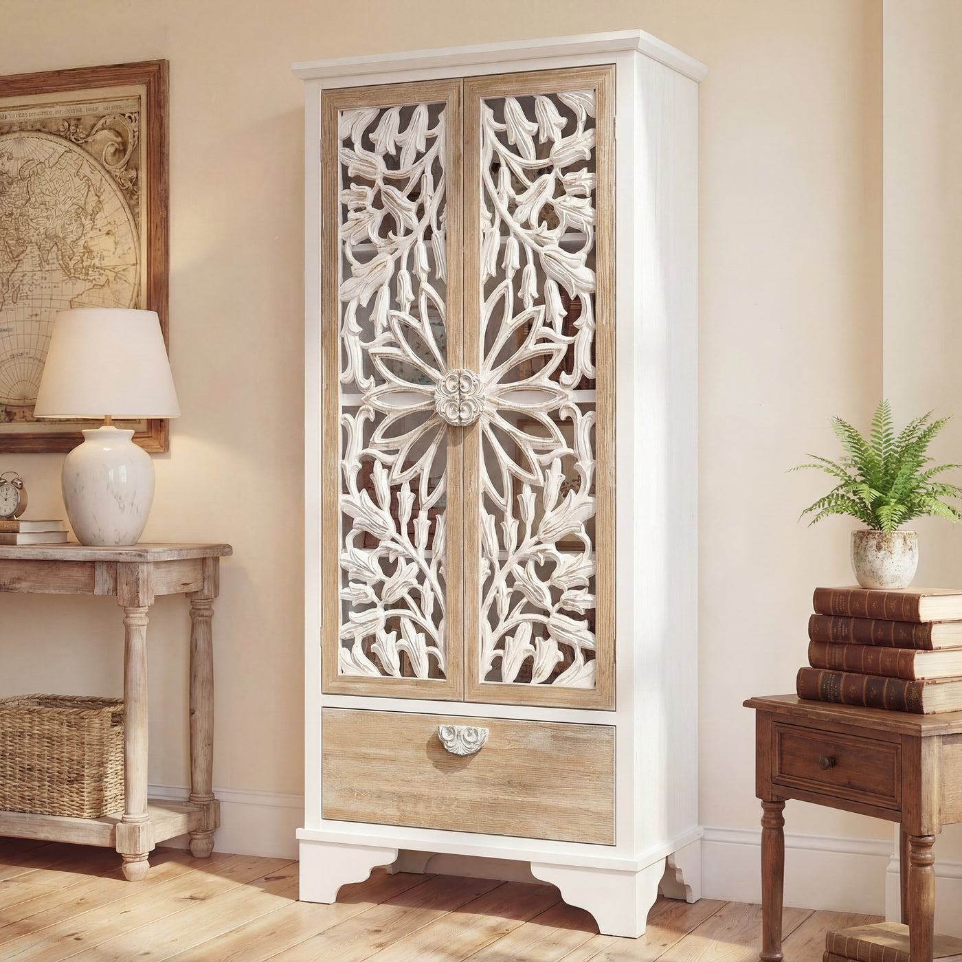 Relievo Lattice Cabinet