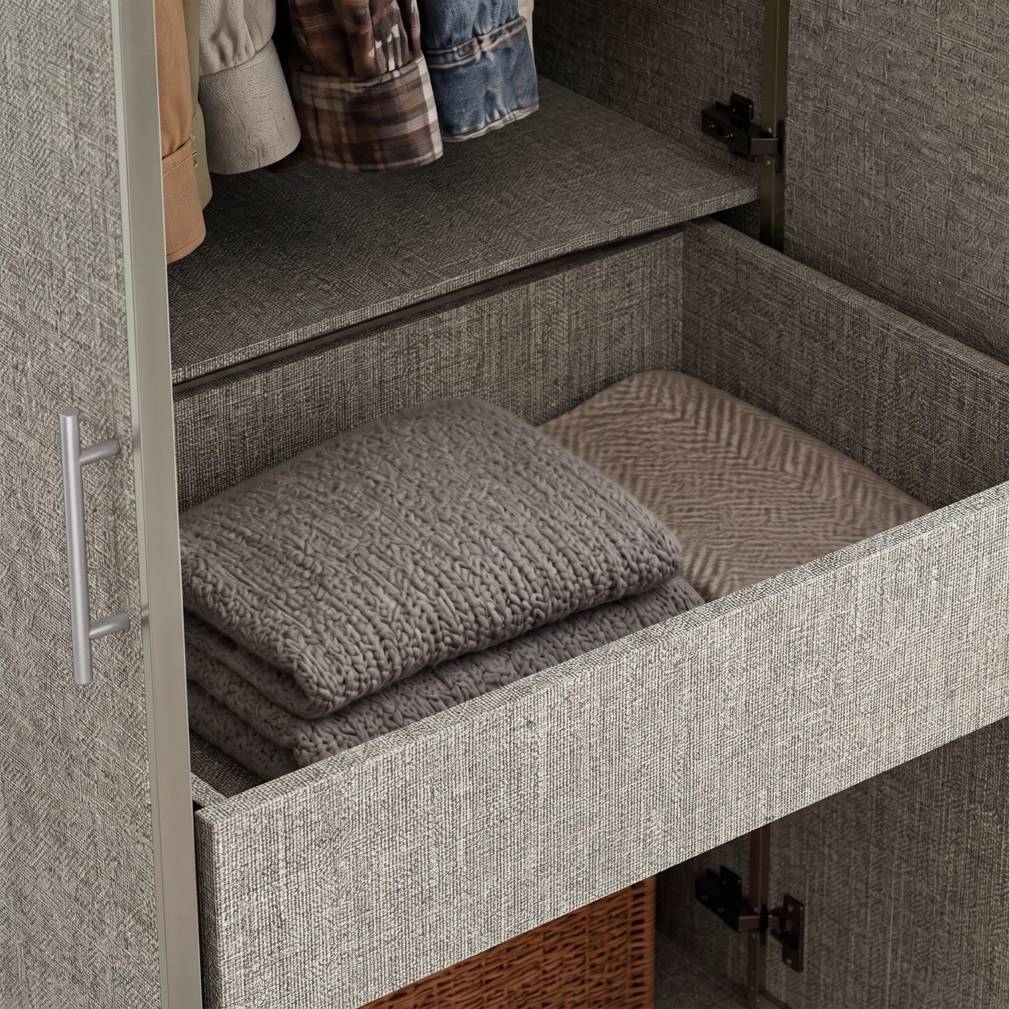 Tela Compact Grand Wardrobe Set