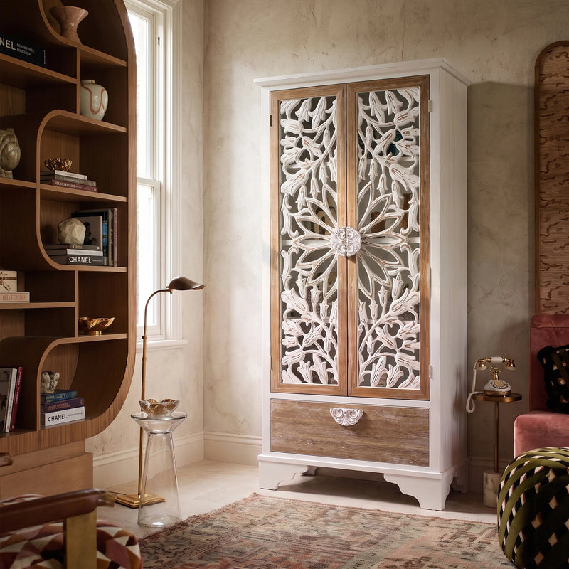 Relievo Lattice Cabinet
