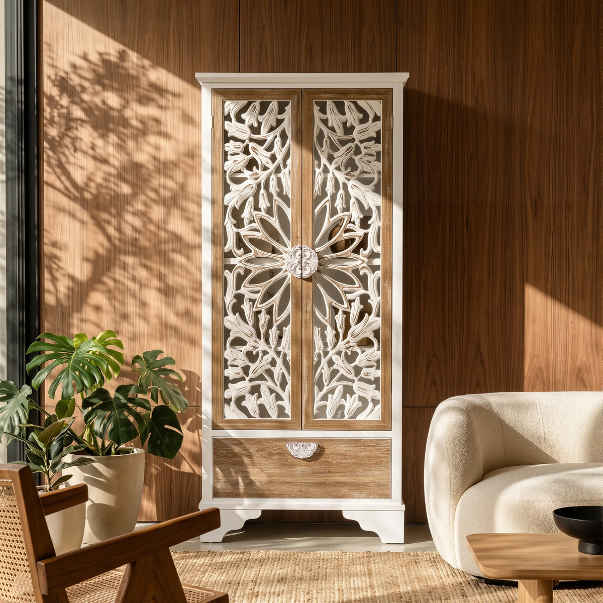 Relievo Lattice Cabinet