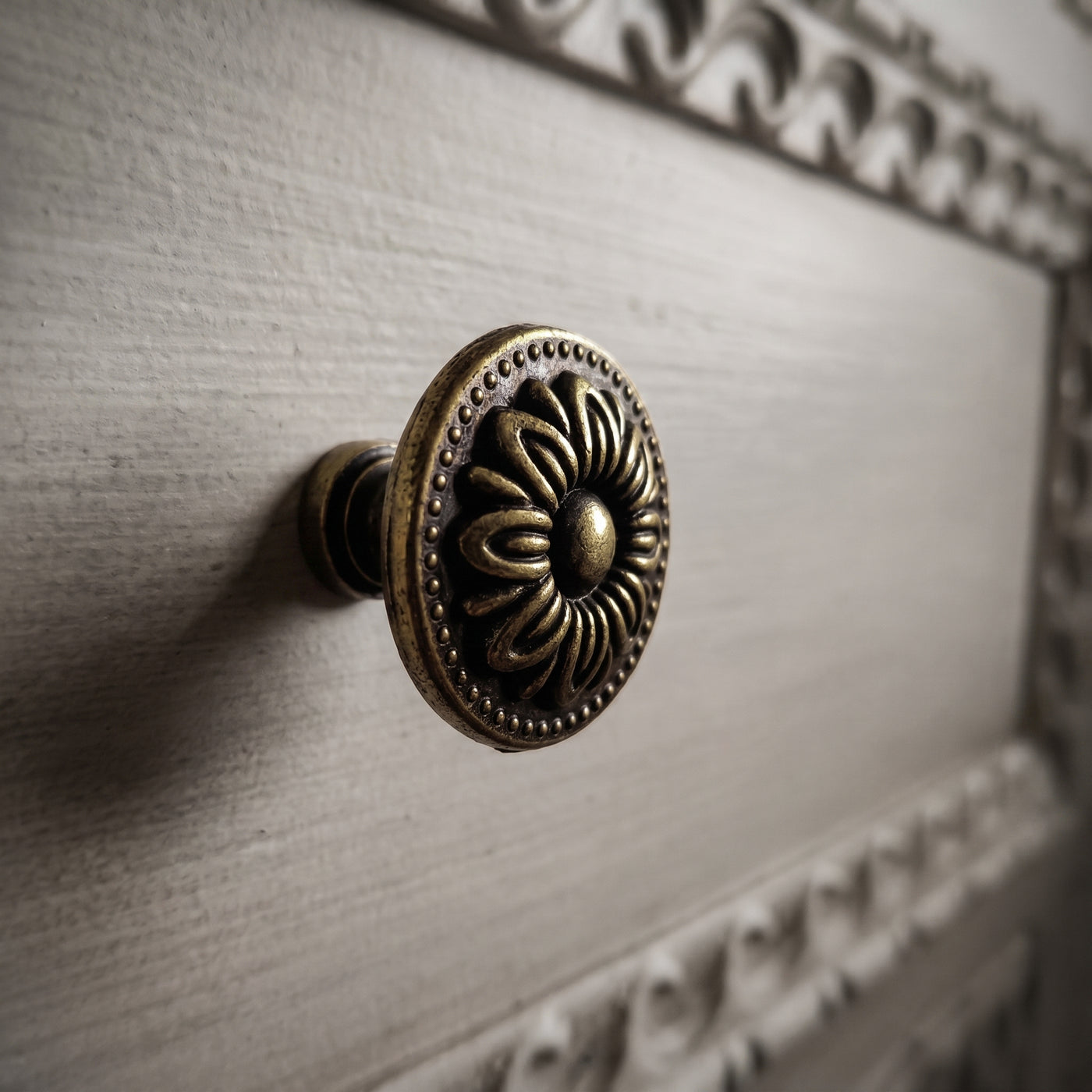 Relievo Carved Drawer Chest
