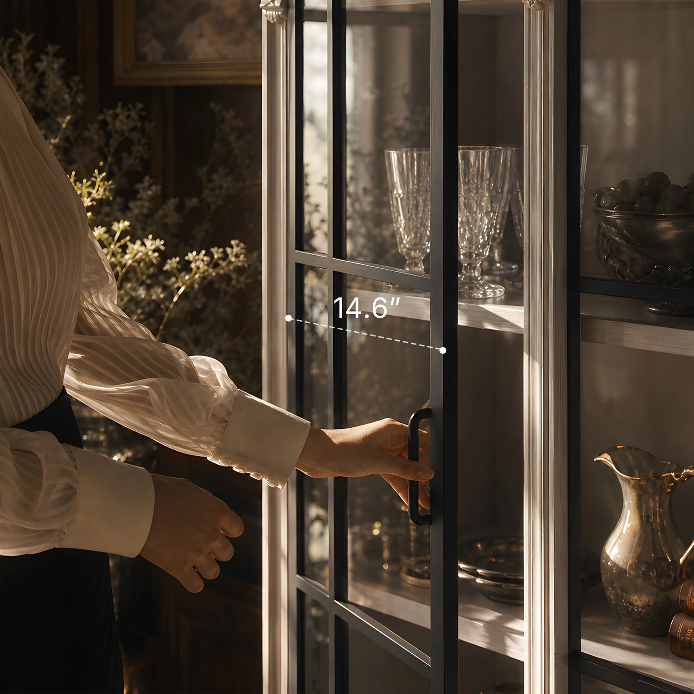 Relievo Gallery Glass Cabinet